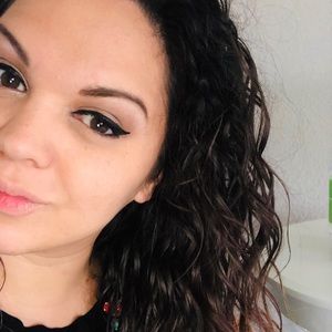 Meet your Posher, Krystle